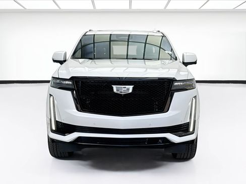 Used 2023 Cadillac Escalade Sport Platinum w/ LPO, ONYX Package AWD/4WD image 2