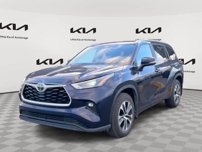 Used 2023 Toyota Highlander XLE