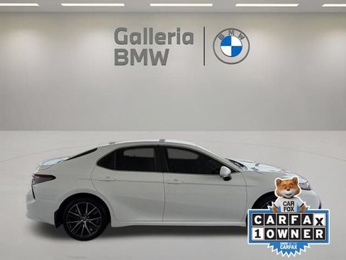 Used 2024 Toyota Camry SE FWD image 5