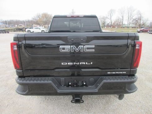 New 2026 GMC Sierra 2500 Denali Ultimate image 6