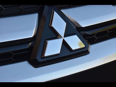 Used 2021 Mitsubishi Outlander Sport SE image 40