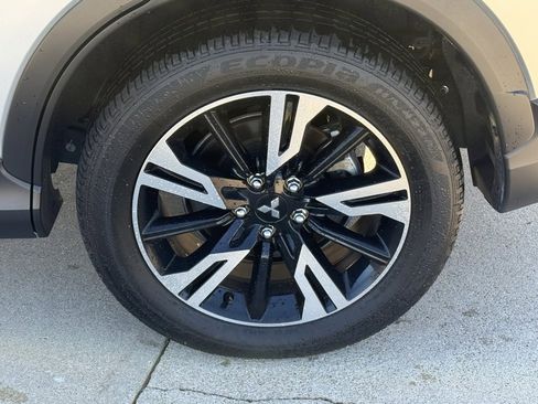 Used 2024 Mitsubishi Eclipse Cross SE image 11