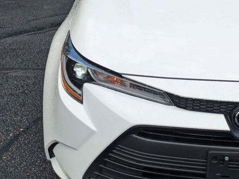 Used 2024 Toyota Corolla LE image 9