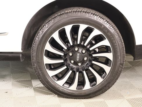 Used 2024 Lincoln Navigator Black Label AWD/4WD image 21
