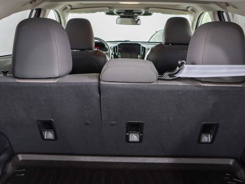 Used 2024 Subaru Crosstrek 2.0i Premium image 29