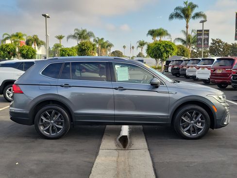 Used 2024 Volkswagen Tiguan SE FWD image 6