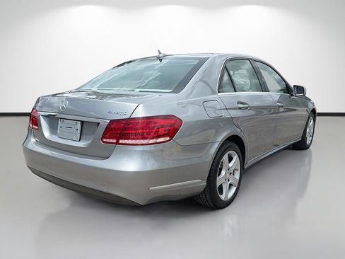 Used 2014 Mercedes-Benz E 350 4MATIC Sedan w/ Premium 1 Package image 3