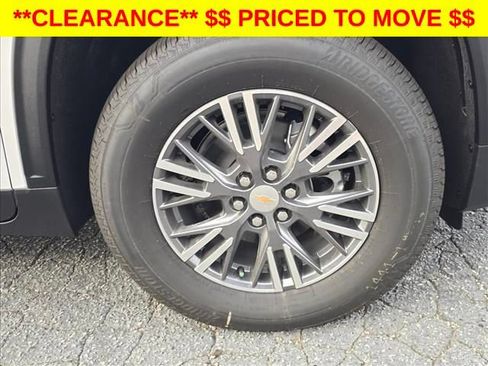 New 2026 Chevrolet Traverse LT w/ Driver Confidence Package FWD image 33