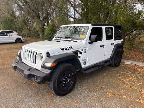 Used 2021 Jeep Wrangler Unlimited Sport image 6