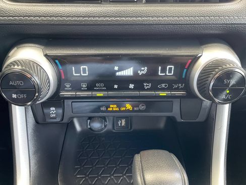 Certified 2024 Toyota RAV4 XLE AWD/4WD image 20
