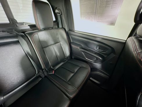 Used 2023 Nissan Titan PRO-4X w/ Pro-4x Convenience Package AWD/4WD image 14