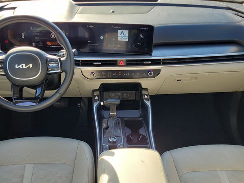 Used 2024 Kia Sorento S w/ Panoramic Sunroof Package FWD image 14