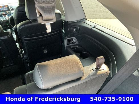 Certified 2021 Honda Odyssey Touring image 24