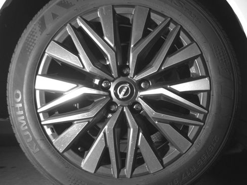 Used 2025 Nissan Altima 2.5 SV FWD image 18
