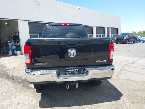Used 2024 RAM 2500 Big Horn AWD/4WD image 2