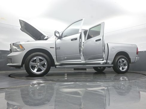 Used 2018 RAM 1500 Express w/ Express Value Package AWD/4WD image 57