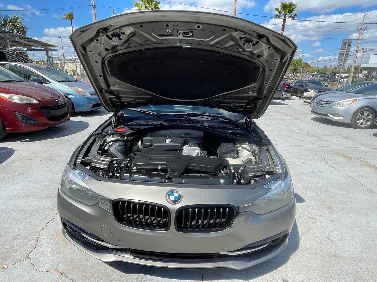 Used 2016 BMW 328i xDrive Sedan AWD/4WD image 10