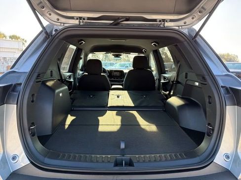 New 2026 Chevrolet Equinox LT w/ Safety and Technology Package FWD image 11