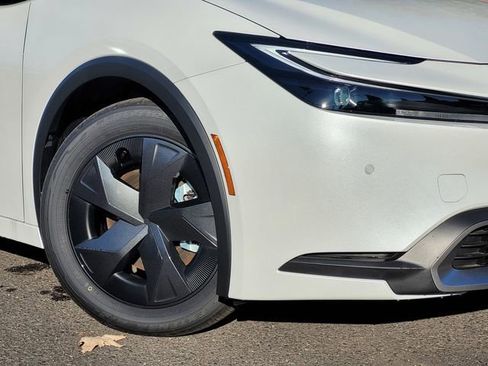 New 2026 Toyota Prius Plug-In Hybrid image 3