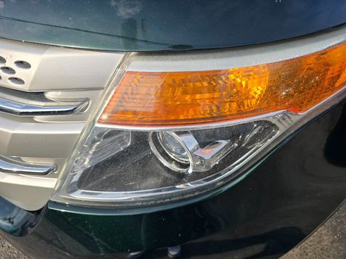 Used 2013 Ford Explorer XLT image 9