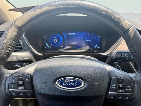 Used 2020 Ford Escape Titanium AWD/4WD image 12