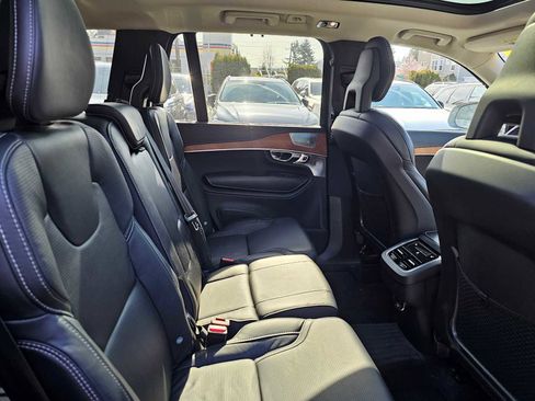 Used 2020 Volvo XC90 T6 Inscription w/ Protection Package Premier image 13