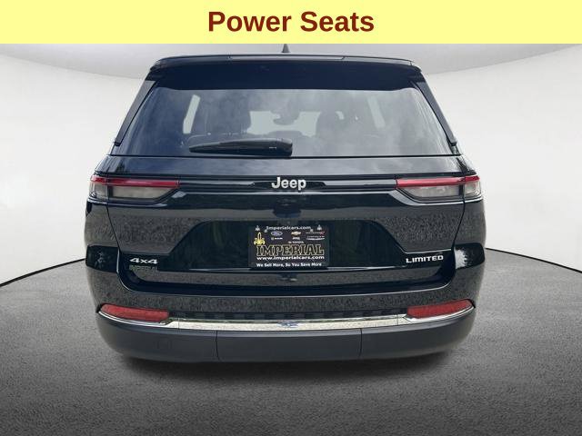 Used 2024 Jeep Grand Cherokee Limited AWD/4WD image 11
