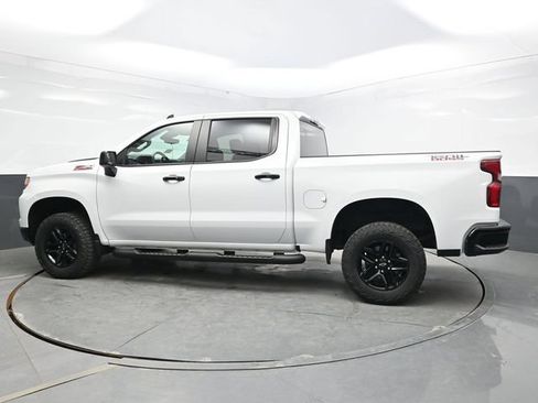 Used 2023 Chevrolet Silverado 1500 LT Trail Boss w/ Protection Package AWD/4WD image 4