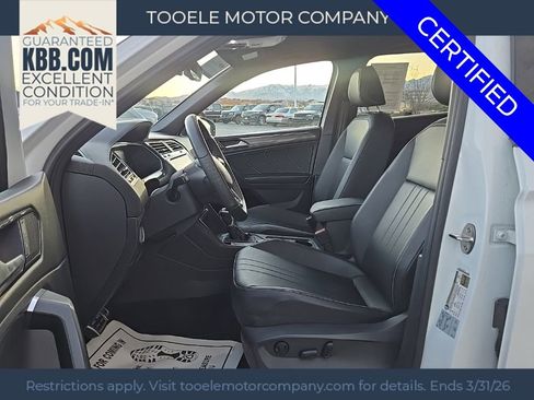 Used 2022 Volkswagen Tiguan SE R-Line image 17