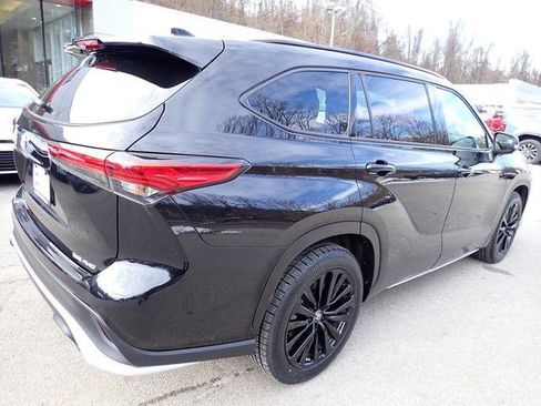 Certified 2023 Toyota Highlander XSE image 4