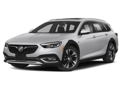 Used 2018 Buick Regal Essence w/ Driver Confidence Package #1