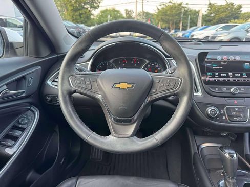 Used 2017 Chevrolet Malibu LT w/ Leather Package FWD image 22
