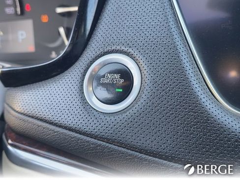 Used 2019 Cadillac XT5 Luxury image 19