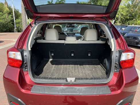 Used 2017 Subaru Crosstrek 2.0i Premium w/ Moonroof Package AWD/4WD image 31