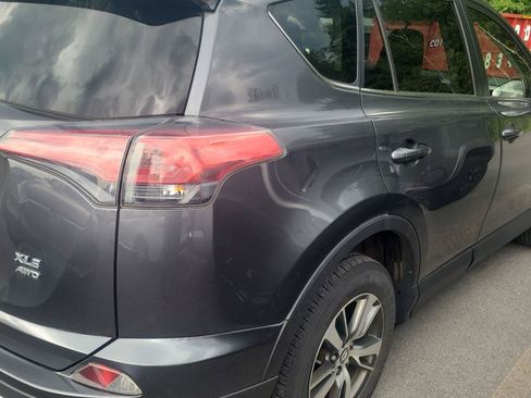 Used 2016 Toyota RAV4 XLE AWD/4WD image 8
