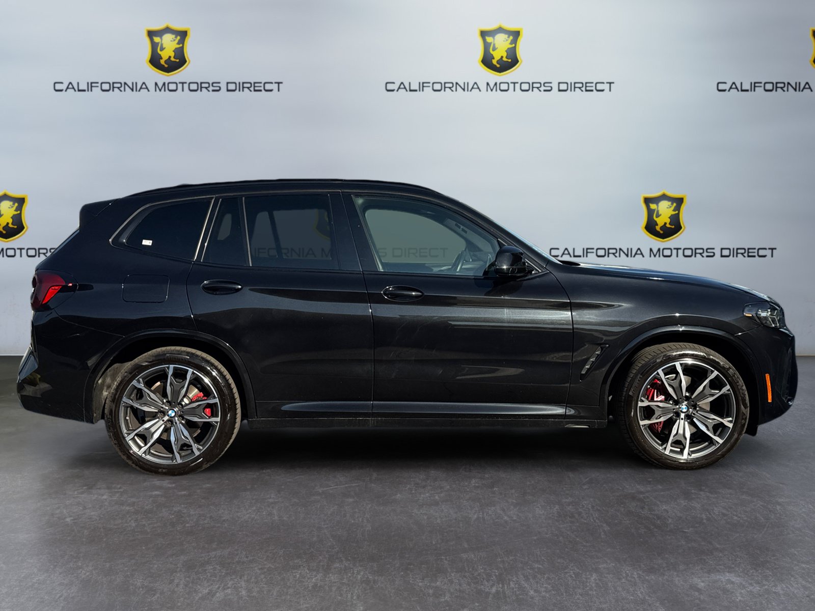 Used 2023 BMW X3 xDrive30i w/ M Sport Package AWD/4WD image 6