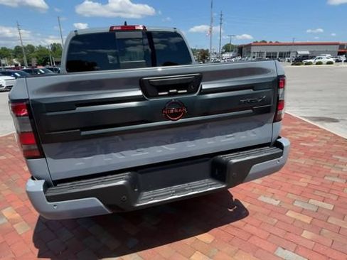 Used 2025 Nissan Frontier Pro-X RWD image 8