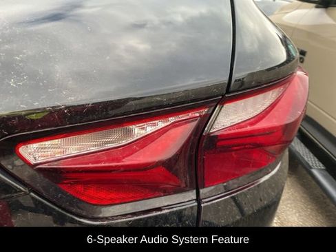 Used 2019 Chevrolet Blazer LT image 8