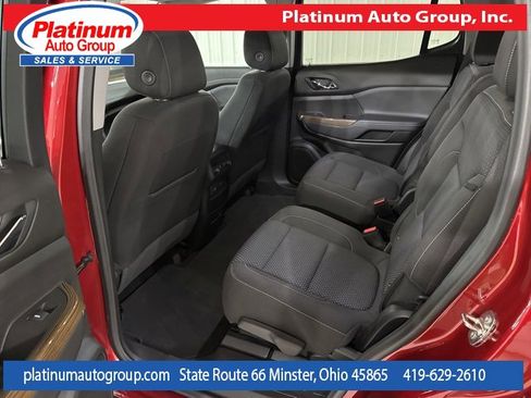 Used 2023 GMC Acadia SLE w/ Driver Convenience Package image 40