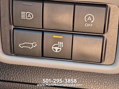 Used 2023 Toyota Highlander Limited FWD image 26