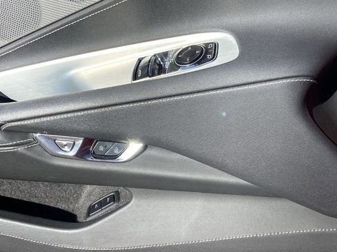 Used 2021 Chevrolet Corvette Stingray Preferred Cpe w/ Z51 Performance Package image 18