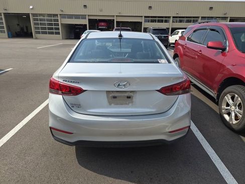 Used 2019 Hyundai Accent SEL FWD image 3