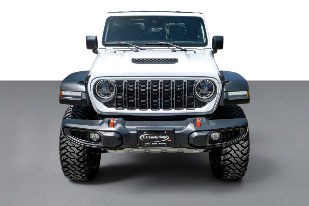 Used 2024 Jeep Gladiator Mojave w/ Convenience Group AWD/4WD image 48
