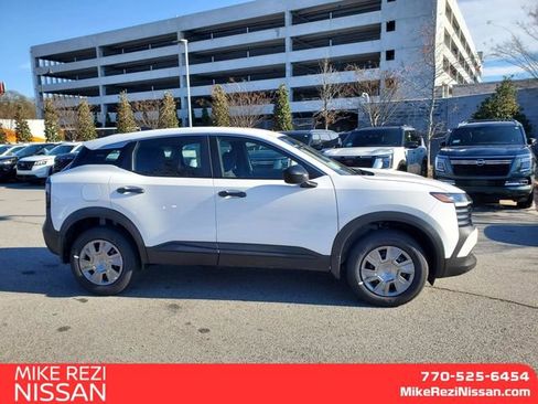 New 2026 Nissan Kicks S image 2