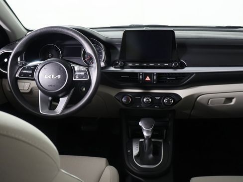 Used 2022 Kia Forte LXS w/ LXS Technology Package image 28