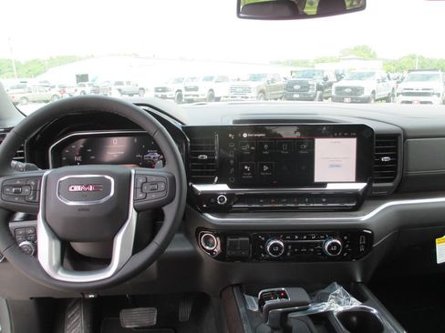 New 2026 GMC Sierra 1500 SLT w/ SLT Premium Package AWD/4WD image 16