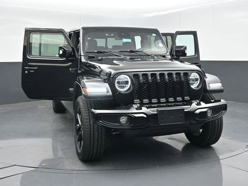 Used 2022 Jeep Gladiator Overland AWD/4WD image 62
