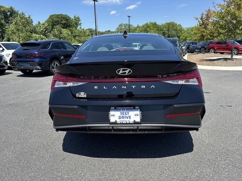 New 2026 Hyundai Elantra SEL Sport Premium FWD image 6