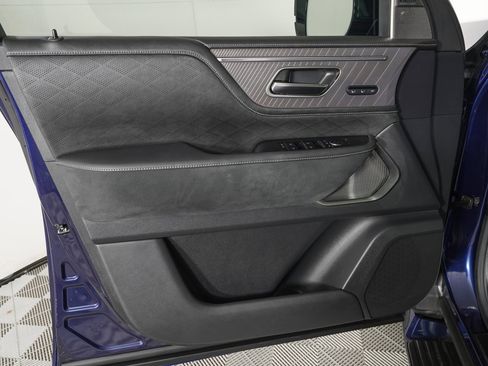 Used 2025 INFINITI QX80 Autograph image 17