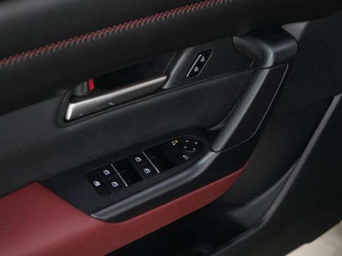 Certified 2025 MAZDA CX-50 AWD 2.5 Hybrid w/ Premium Pkg image 22